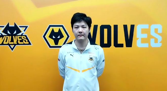 恭喜NV拿下首届英雄联盟手游艾欧尼亚杯总决赛冠军